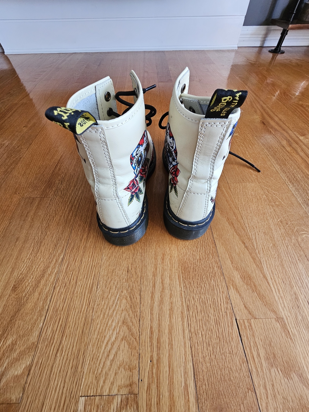 Dr. Martens Cream Tattoo-Style Lace-Up Boots with Black Laces - Picture 3 of 4